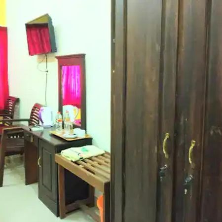 Reddoorz At Hotel Nuansa Ngawi Exteriér fotografie